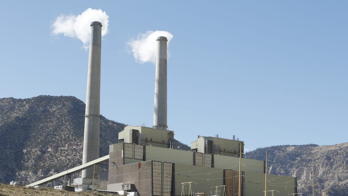 EPA seeks to eliminate remaining greenhouse-gas rules for power plants