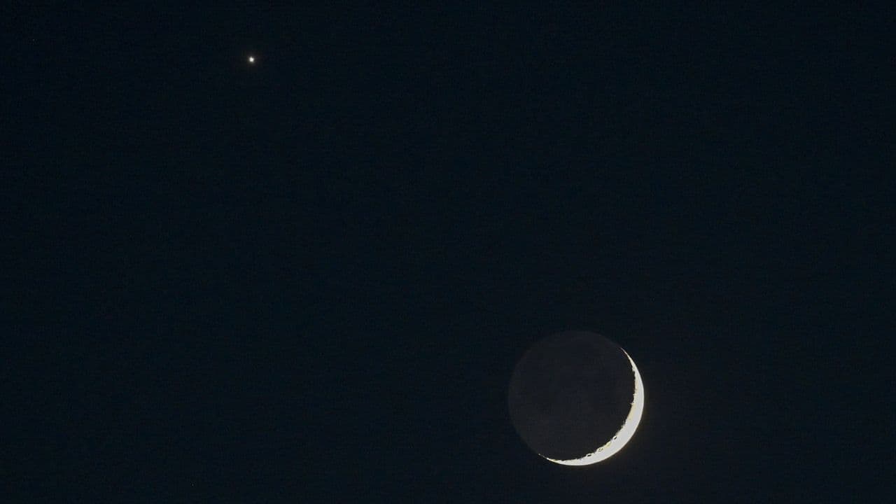 Don't miss Venus shine beside the crescent moon at sunset tonight